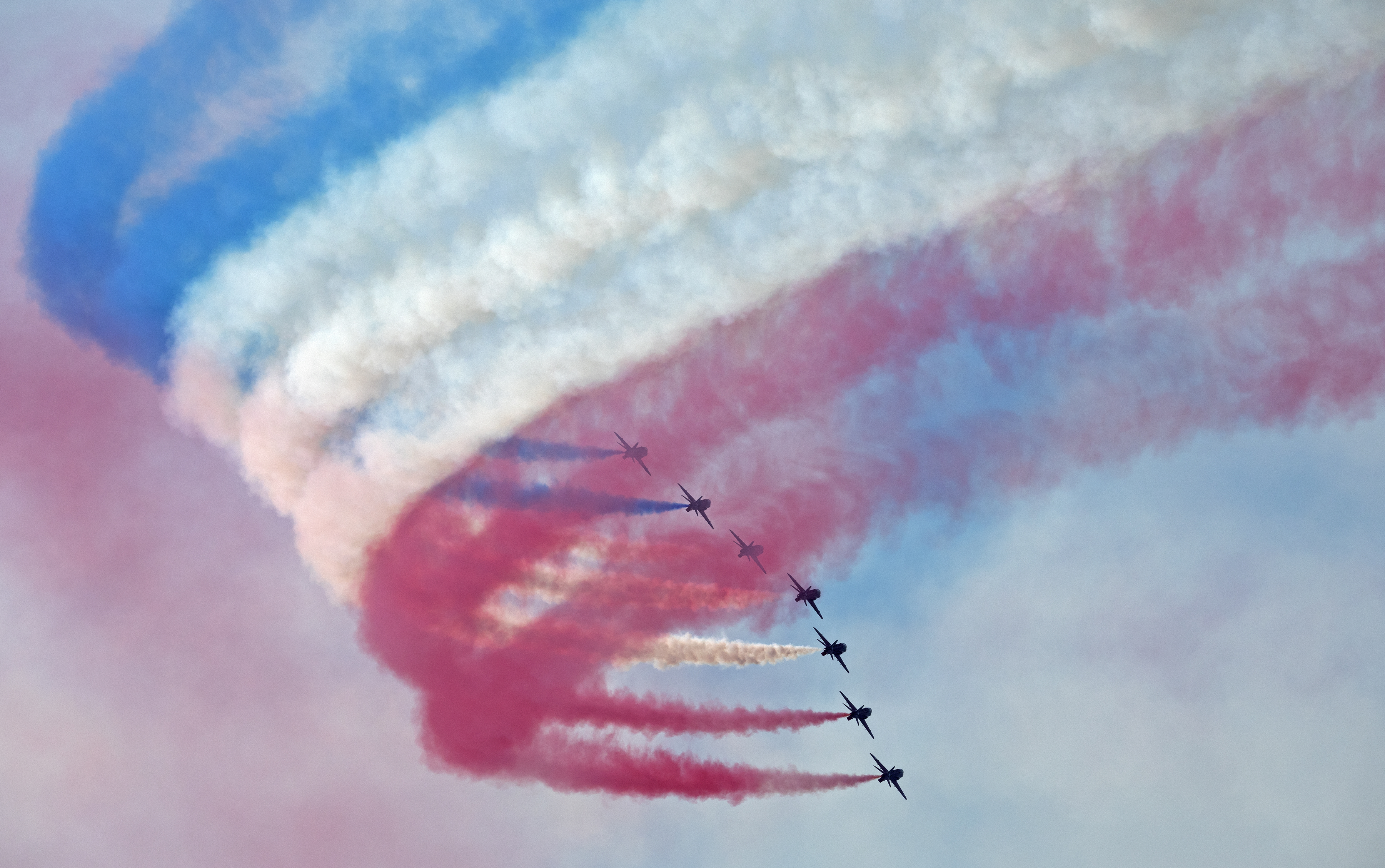 The Red Arrows have attained Public Display Authority for 2022.